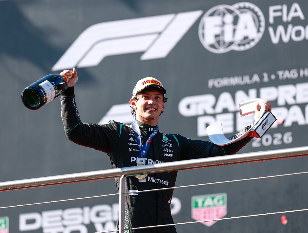 SilverArrowsNet's tweet photo. Better late than never! Here are some photos from Kimi Antonelli's amazing Spanish Grand Prix victory!

#F1 #KimiAntonelli #SpanishGP https://t.co/bk5F38iCo5