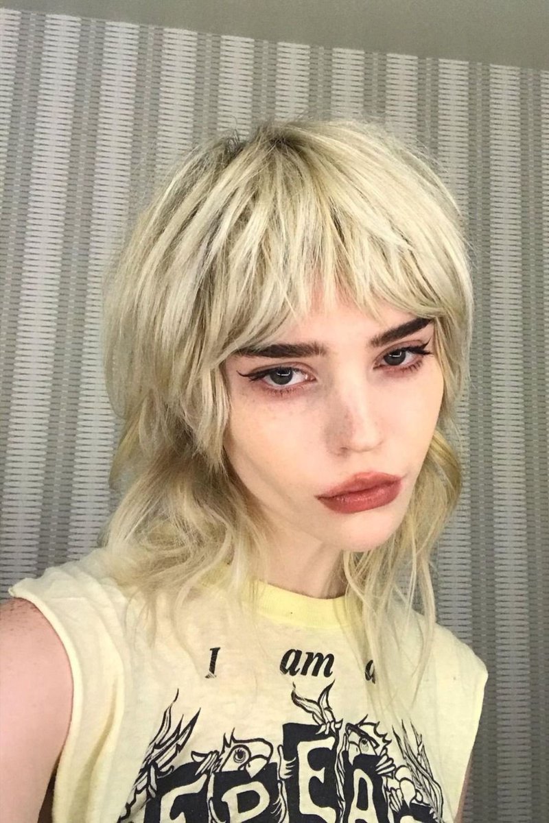 domgoonerX's tweet photo. Sophie Thatcher is underrated faceporn https://t.co/TjDWbYRdDn