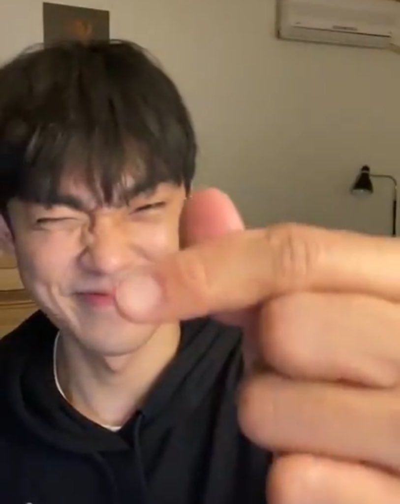 terhyo's tweet photo. #김찬종_트친소

절 찬얘 감옥에 넣어주실 친절한 트칭이들 모집합니다ㅋㅎㅋㅎㅋ 깅짠쫑 폴인럽이라 지금 열심히 즐겨야함 https://t.co/umZrFSYhgc