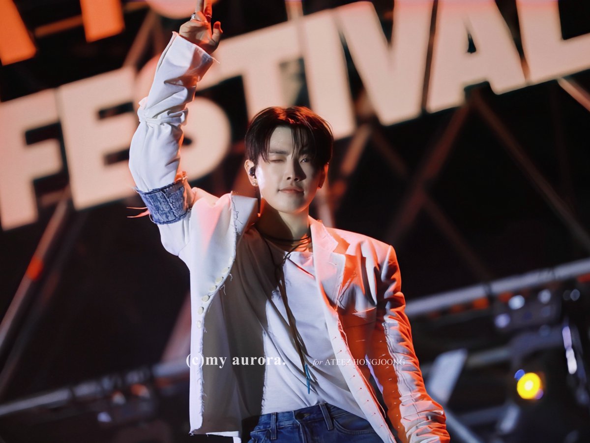 myaurora1107's tweet photo. 260920 쭝이 이번주 고생많았따🫳🫳🫳
#홍중 #HONGJOONG #에이티즈 #ATEEZ https://t.co/zasNnMcSW2