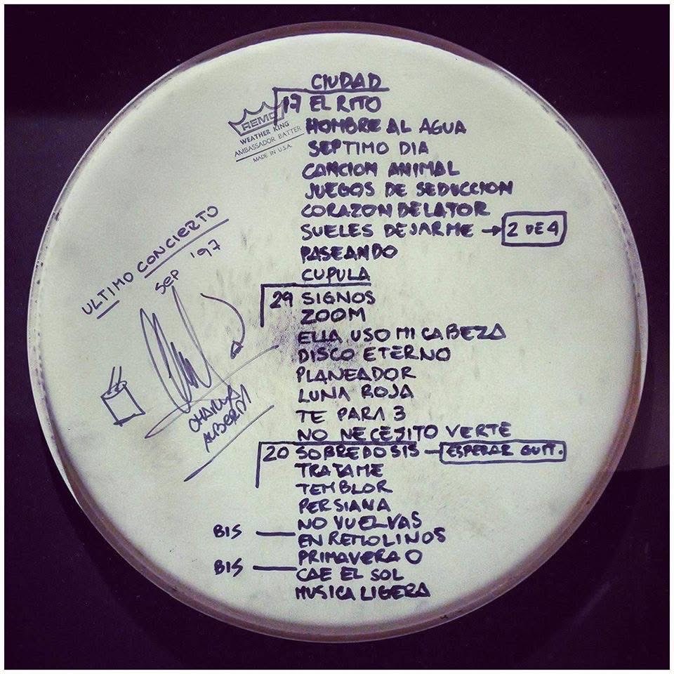 Marce_140's tweet photo. #BuenDomingo #SodaStereo #ElUltimoConcierto #GraciasTotales https://t.co/rAA2OxflXH
