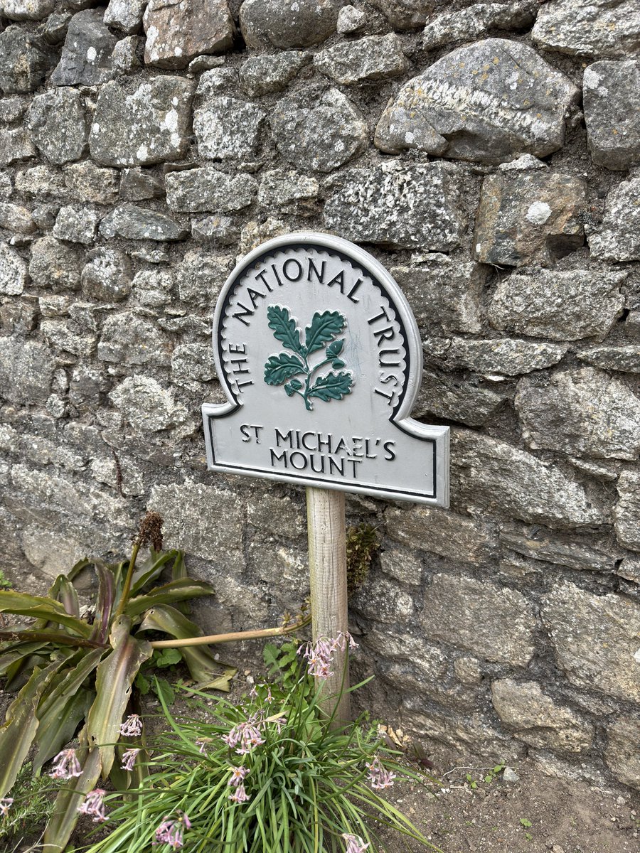 PocketPaulUK's tweet photo. Great week away in Cornwall, visiting St Ives, Penzance, St Michael’s Mount, Lands End, Tintagel &amp; Padstow. 

We decided to come home via Cheddar Gorge &amp; Diddly Squat Farm. https://t.co/TqVvDX9yN3