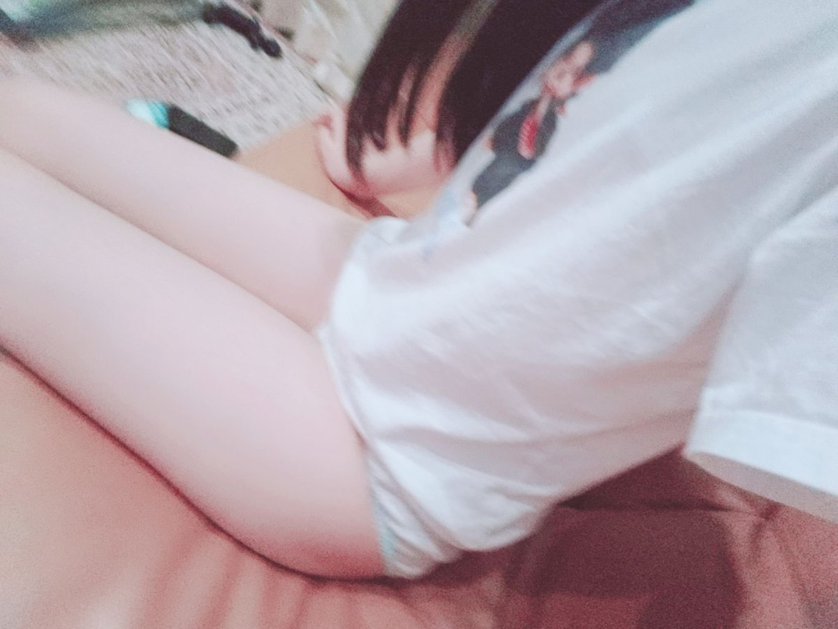 yunapiyo0603's tweet photo. ホロライブ見始めた新規です！！ホロライブのこと好きなお兄さんと仲良くしたいです꒰՞ ܸ. .ܸ՞꒱💕ヘッダーも見てくれたらうれしいな…👉👈♡
#ホロライブ  #ホロライブ自己紹介カード #ホロライブ好きな人と繋がりたい  #ホロリス  #ホロライブ好きと繋がりたい https://t.co/lmxkYHk3k1