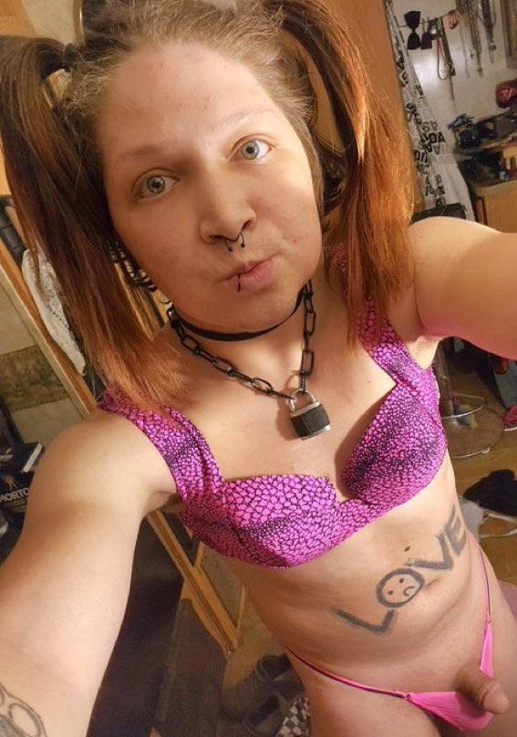 SissyPublish's tweet photo. It’s so easy to be permanently expose online…text mommy with your most embarrassing 🙈 pictures,let the world see who you’re 

https://t.co/3uWcB69l5R https://t.co/vJPdCN1Bvo