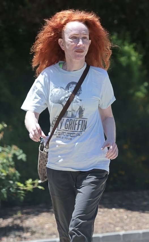 deathink's tweet photo. Kathy Griffin has become the Trickster from Brainscan. https://t.co/7MGuE7n7E2