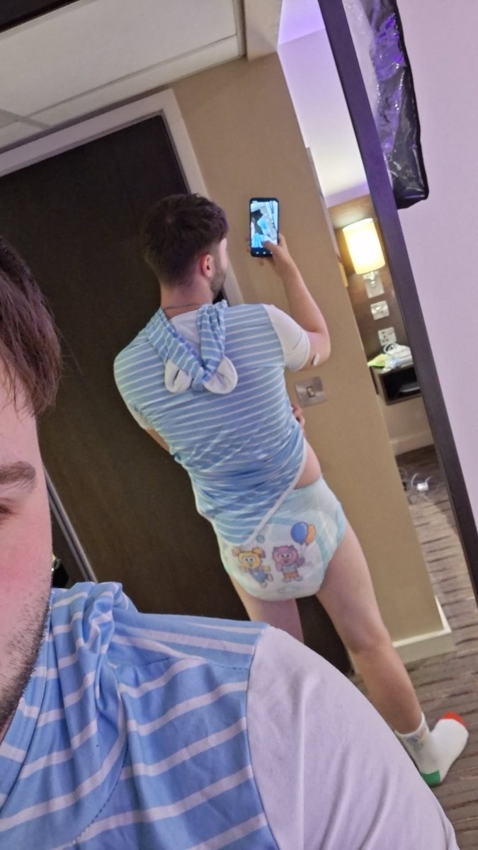 Padded_Pup_Deon's tweet photo. Had such an amazing time at my first @ClubLocked last night! Massive thank you to everyone i met for being so lovely and making me feel welcomed and less nervous!! https://t.co/yzOozlMjpj