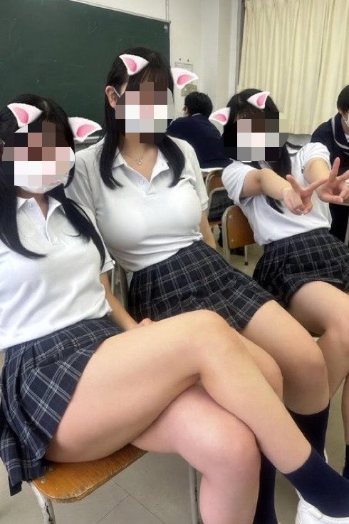 grindingonnarry's tweet photo. 田舎育ちだから発育めっちゃいいんだよ？ https://t.co/Q88mEezxUJ
