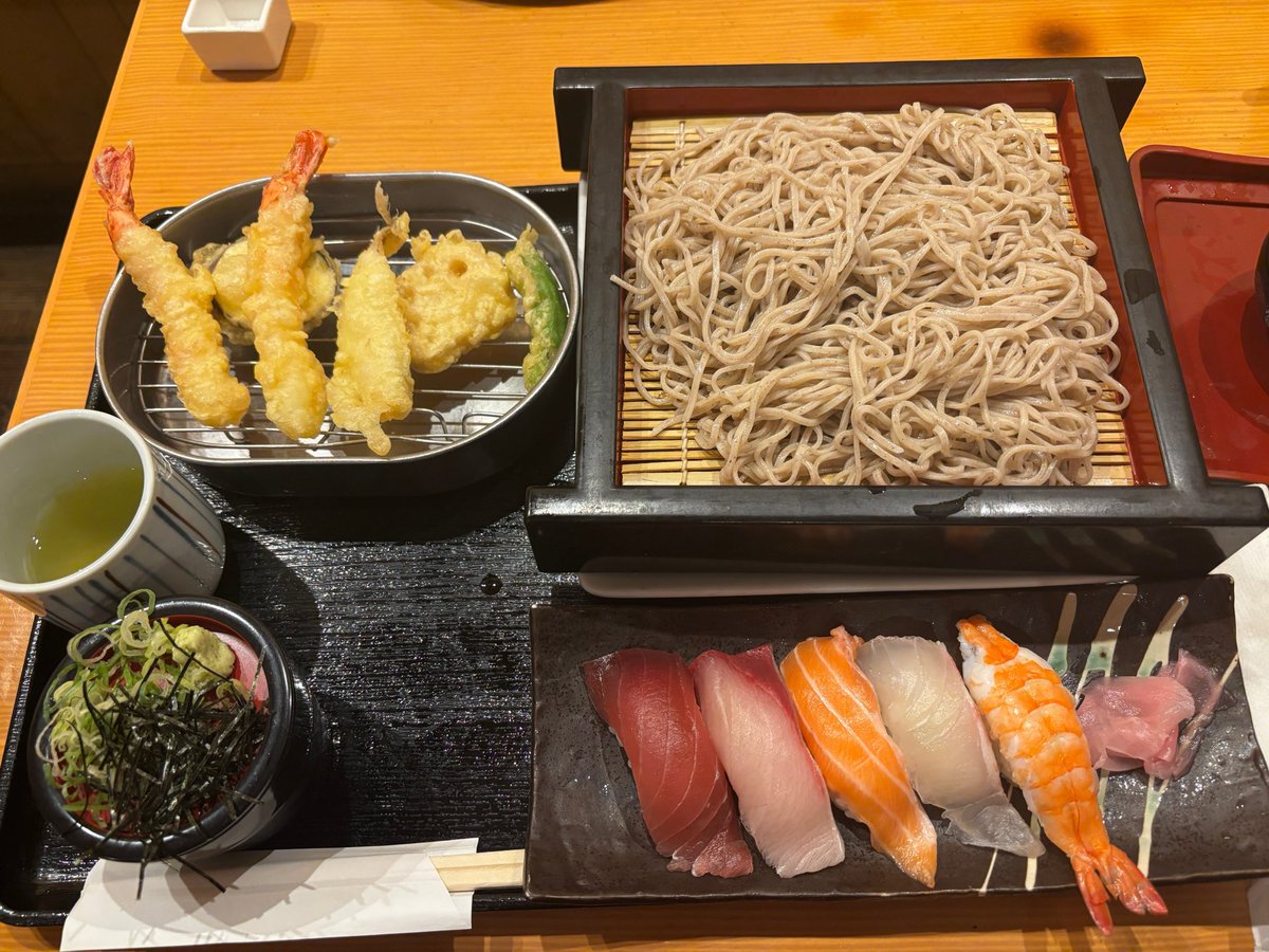 koucya4's tweet photo. 実家の温かさと楽さ…
あ、お昼ご飯美味しかった〜 https://t.co/qXB9bmXGbg