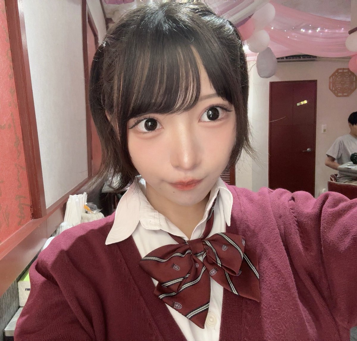 akumu___ainy's tweet photo. おきゅおわー！♡
しゃしん載せるのすっかーりわすれてたごめんт т！おーぷんしたときからたくさんの方に会えて楽しかった！制服もたくさんほめてくれてありがとう♡まっじでひさびさ着たなあたのしかた！つぎはあしたー！ホワイトコーデ🤍🤍 https://t.co/hvUhd2Bwf8