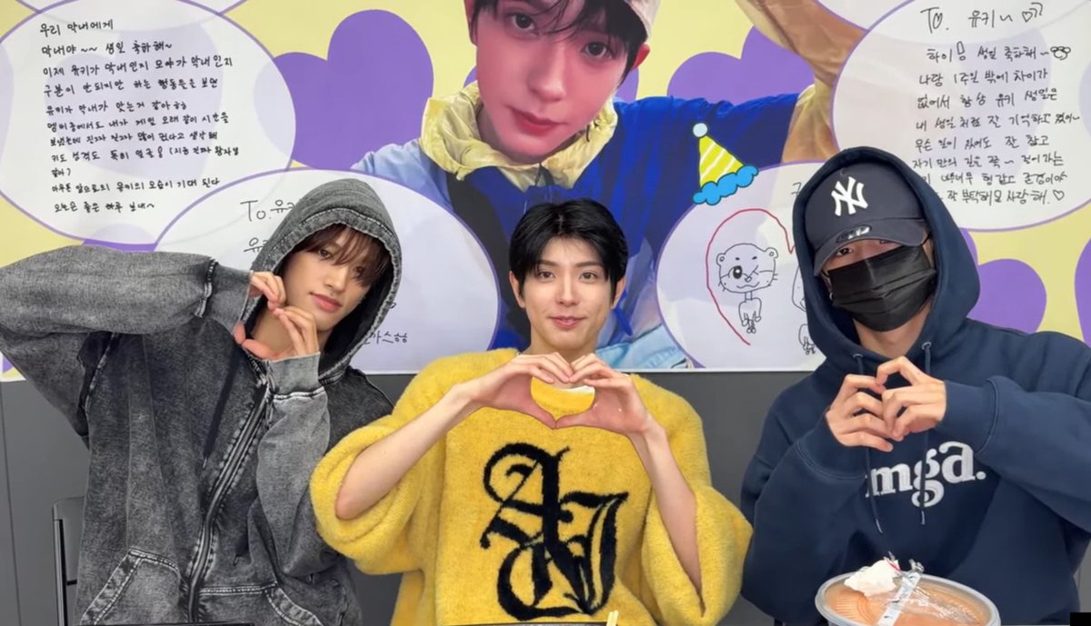 lalunahase's tweet photo. yuki’s birthday live was the happiest day for me because i got my seiharu and yuki all in one live
I’M SO HAPPY FOR MY LITTLE FAMILY 🫶😭 https://t.co/yslJ2xgZJj