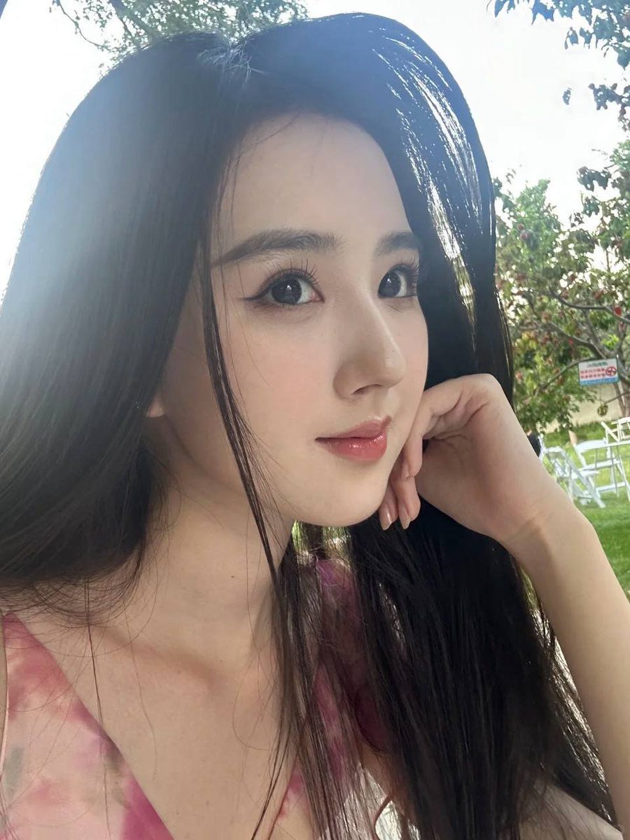 DavidDa25920667's tweet photo. 今天浅浅臭美一下吧 https://t.co/HHxtoiGw6q