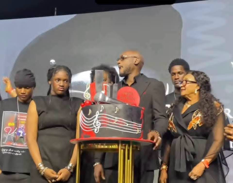 afro_nigeria's tweet photo. Photos From Legendary Nigerian Singer 2Baba’s 51st Birthday Party 🎉🎂 https://t.co/KGkFZfTh3G