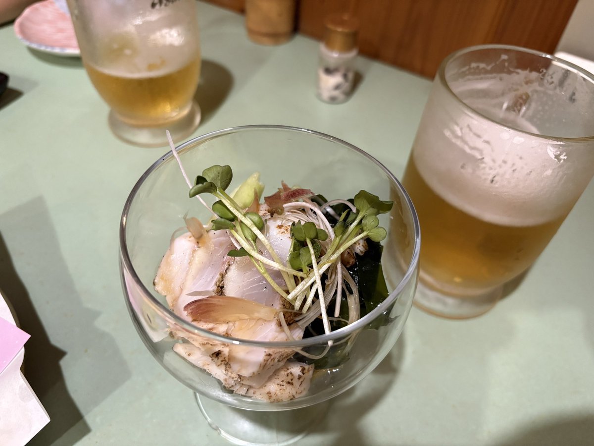 komukomuten's tweet photo. 鳴門のこういうのでいい系の地元の居酒屋で優勝して��た https://t.co/Qkhz0TYQMp