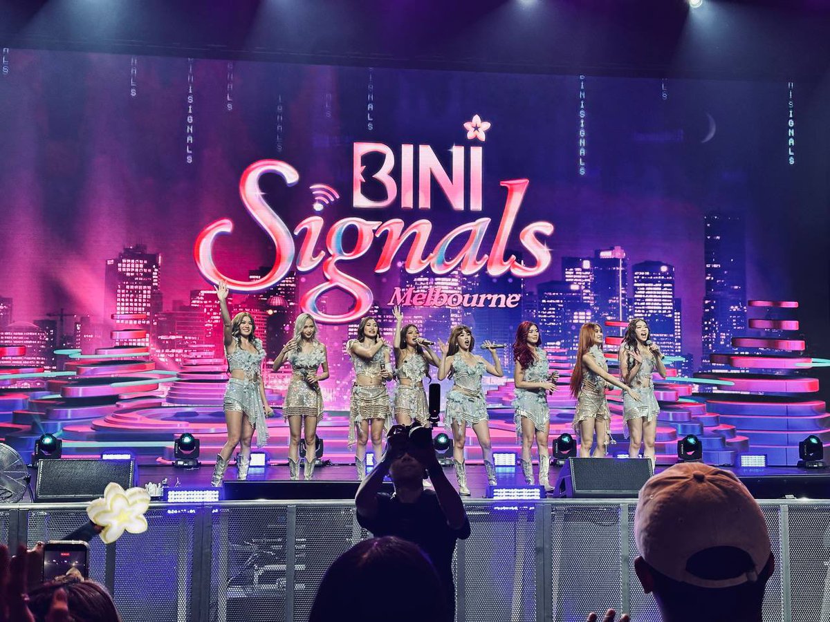ABSCBNNews's tweet photo. LOOK: BINI take their bows as they wrap up the Melbourne stop of their “Signals” world tour.

Auckland, New Zealand, is the nation’s girl group’s next stop on September 25, 2026. (📷: Neah Cristobal) | via @pennedbybrie https://t.co/BcWdyN2rxy
