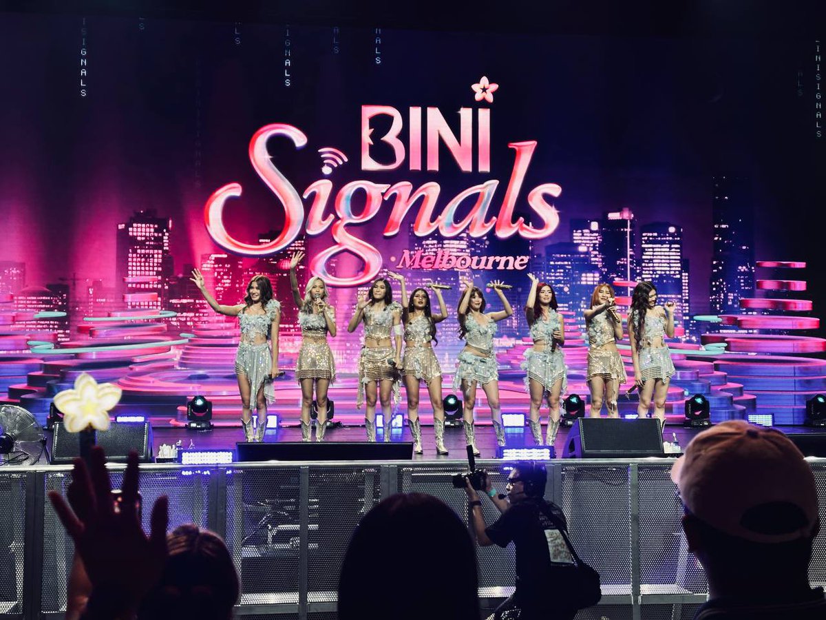 ABSCBNNews's tweet photo. LOOK: BINI take their bows as they wrap up the Melbourne stop of their “Signals” world tour.

Auckland, New Zealand, is the nation’s girl group’s next stop on September 25, 2026. (📷: Neah Cristobal) | via @pennedbybrie https://t.co/BcWdyN2rxy