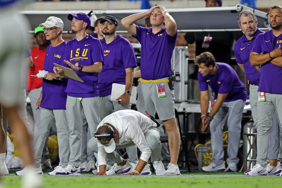 cocoeagles88's tweet photo. Best hate watch of the season so far! 
#LSUvsMISS https://t.co/EaQrlrASw8