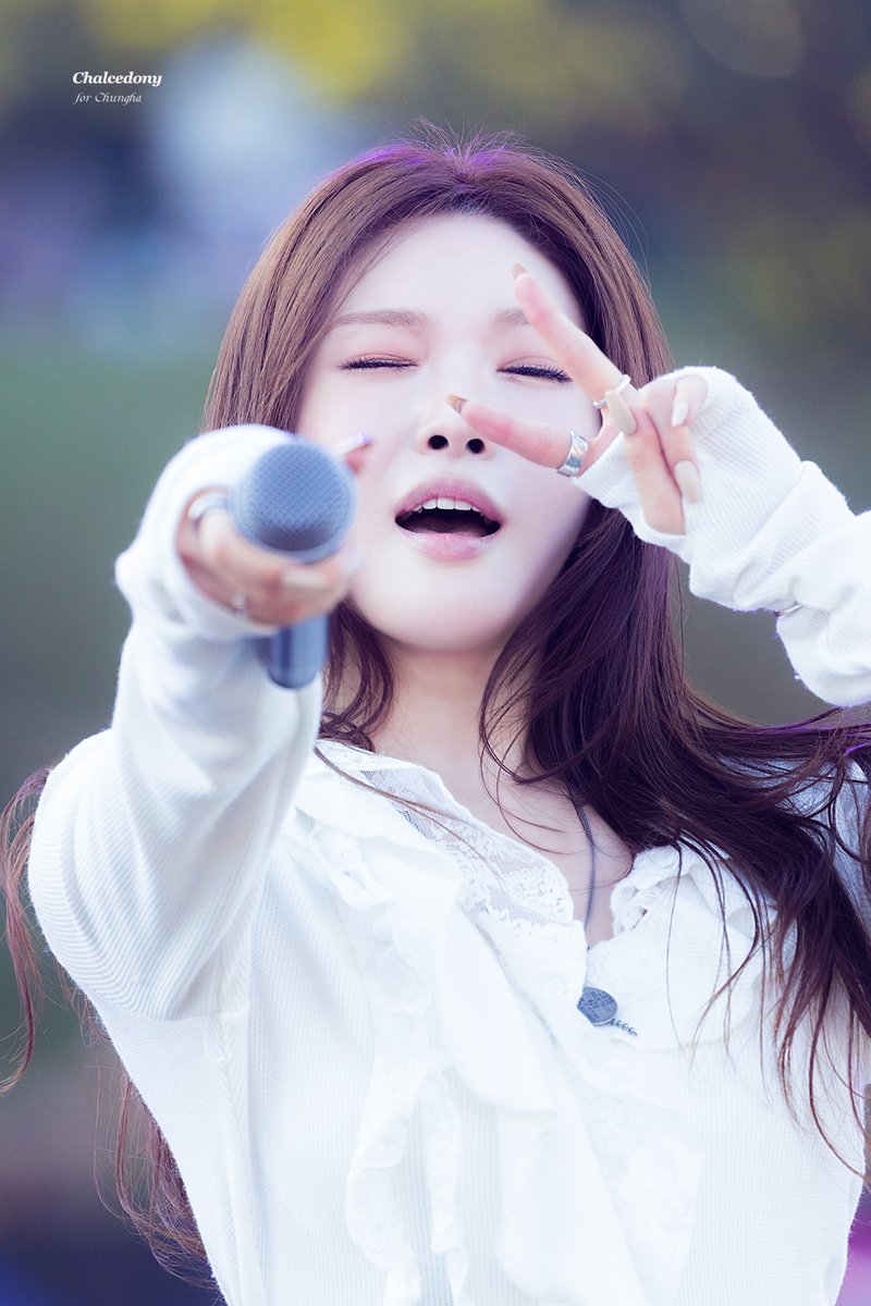 _cha1cedony's tweet photo. 260919 조이올팍 페스티벌

#청하 #CHUNGHA https://t.co/L0zCLxhyW1
