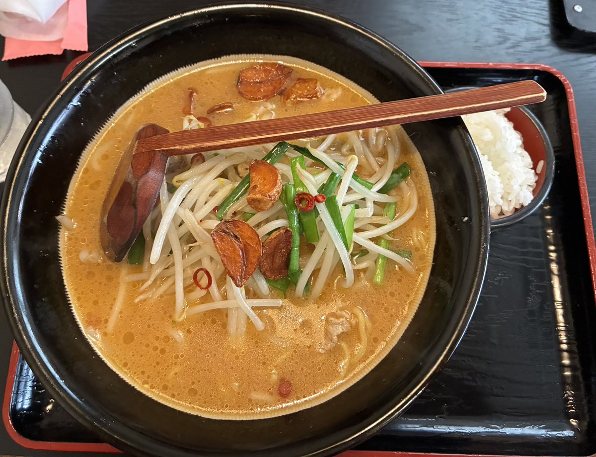 FatboyMods's tweet photo. 今日のおひる

時々無性に食べたくなる名古屋ベトコン
体に染み渡るスープが堪りません。
明日は何も無いのを確認して禁断のニンニク片を6つも食べるッ！ https://t.co/lg67xiqAHZ