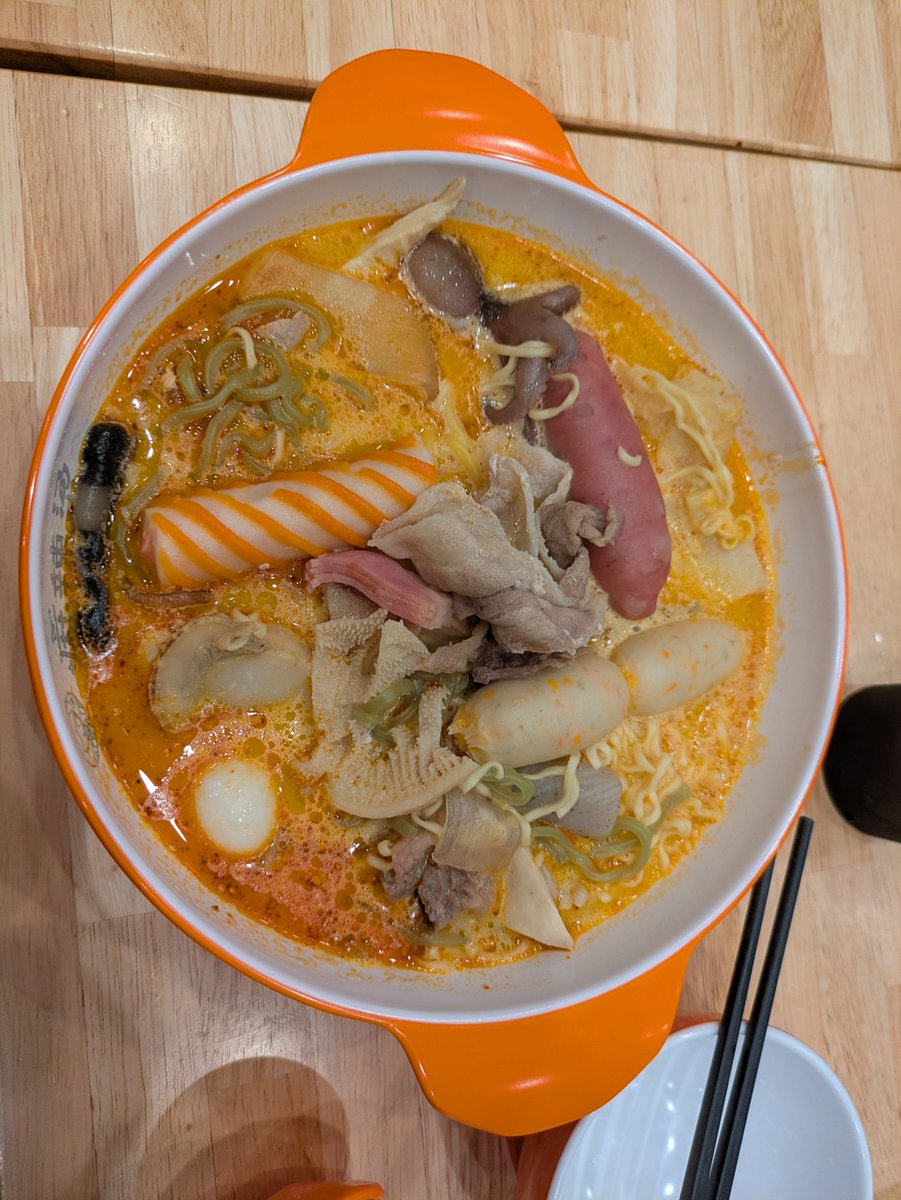 amiutti_mayou's tweet photo. 麻辣湯食った!!食う!! https://t.co/fIky2zoWhF
