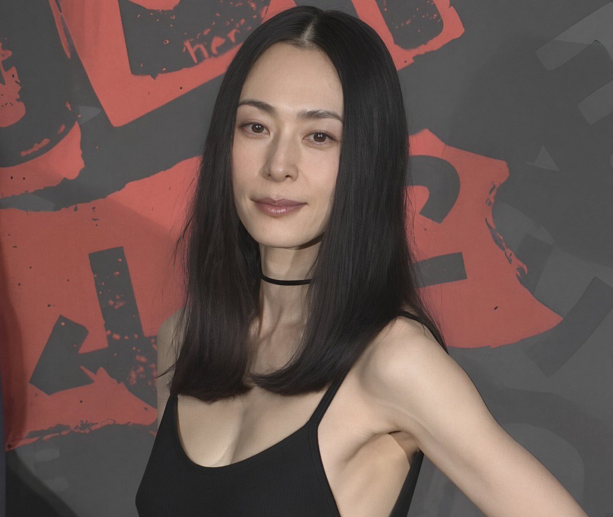 jyuku3150's tweet photo. 芸能界奇跡の53歳は深津絵里さん

こんな美人すぎる50代とか信じられん。
まだ未婚なのは希望でしかないよ https://t.co/miOeERThuN