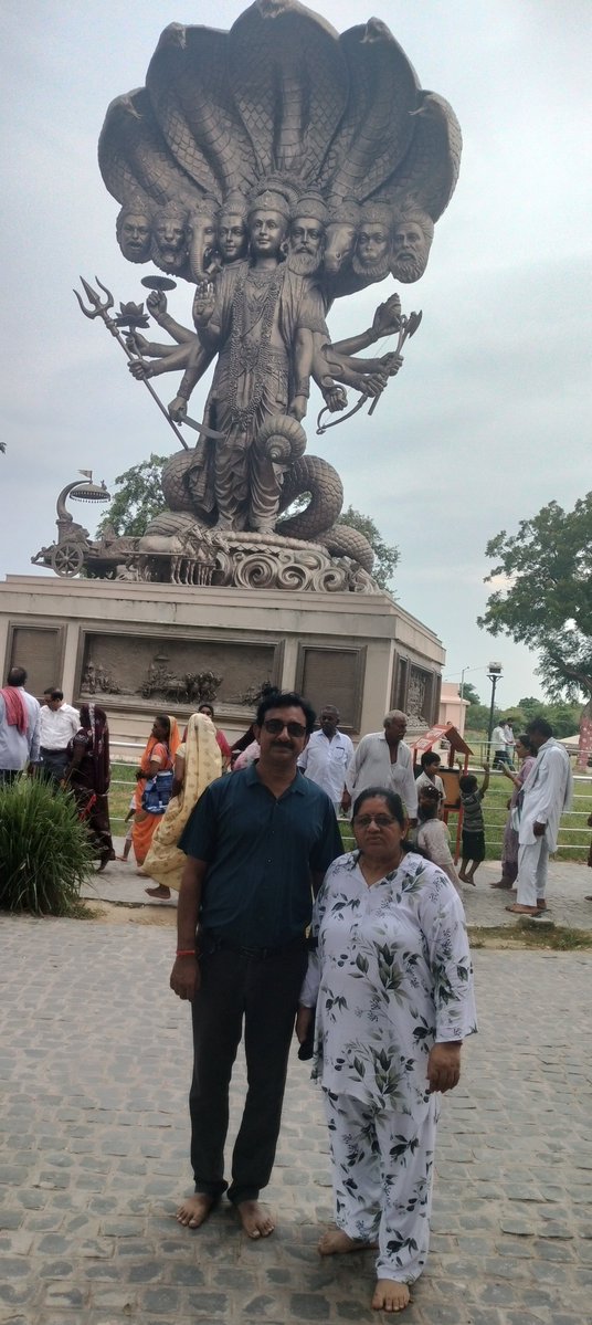harishicar's tweet photo. After staying at Karnal on 12 Sept 2026, visited #Kurukshetra on 13 Sept with Mr. B.P. Singh, NDRI Karnal —Jyotisar, where Lord Krishna is believed to have imparted the wisdom of the Bhagavad Gita to Arjuna, and the spiritually revered #BrahmaSarovar. 🙏🕉️ https://t.co/7P8YhThaxf