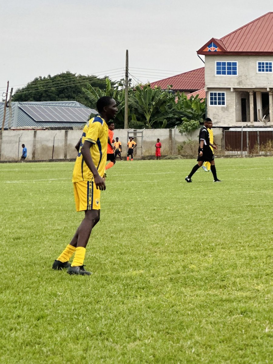 EbonyFootball's tweet photo. A brilliant debut performance from Afriyie 👏

🟡🔵#EFC #HomeOfBeautifulGame #UmbDivisionOneLeague https://t.co/6wejiWdSuV
