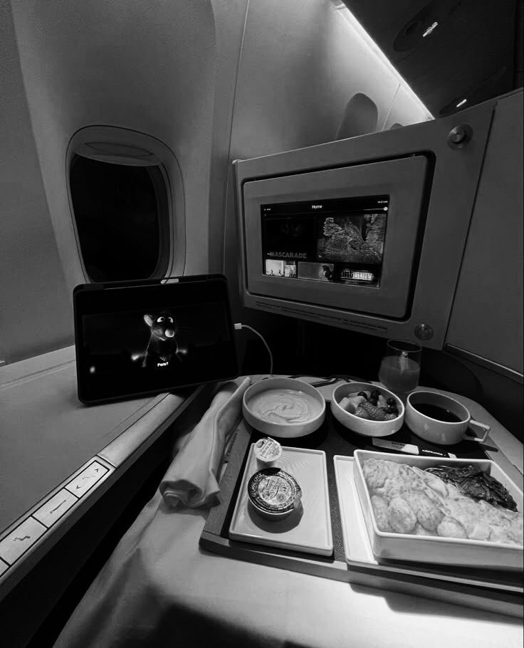 HARL0TRY's tweet photo. ㅤ

terbaaaaaang—! ✈️

ㅤ https://t.co/Lgcmtko4l8