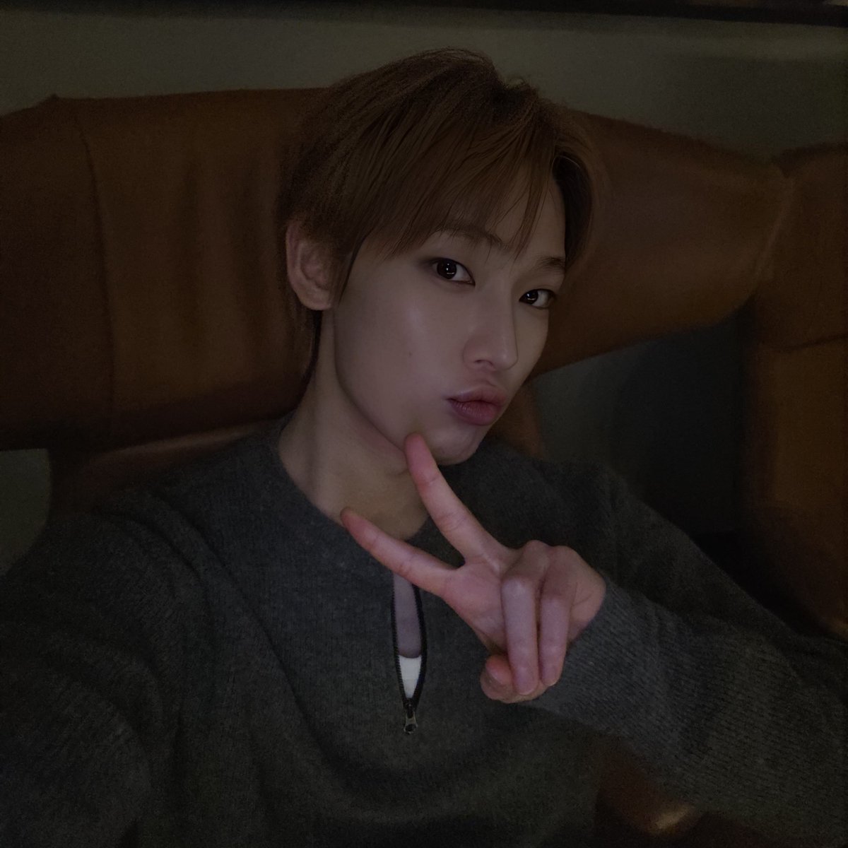 kimfox0624's tweet photo. 260920 위버스 #선우 #SUNOO 
🩶(남찍사는 정원이가 찍어줌 ㅎ https://t.co/jtOk6Dq0pv