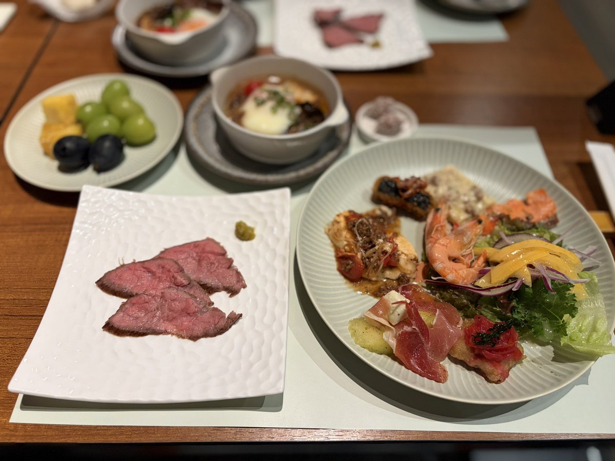 zl794847's tweet photo. いちじくのタルト🥧
素敵な個展
ディナー🍽️
エスプレッソ𖠚ᐝ
幸せ😊
#スイーツ #個展 #ディナー 
#晩ごはん #コーヒー https://t.co/Rv9zjL0PVp