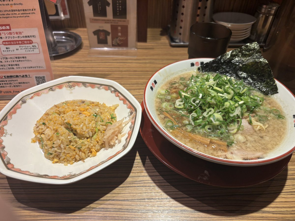uhkgz's tweet photo. 久しぶりのお寺からの河原町。
とても楽しくて良い気分転換になった〜。 https://t.co/HM6vnmAynS