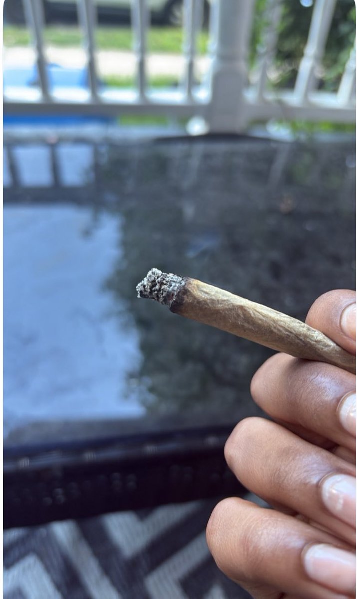 OGNATION100's tweet photo. How long can you finish this pre roll? https://t.co/sLnnRk4erO