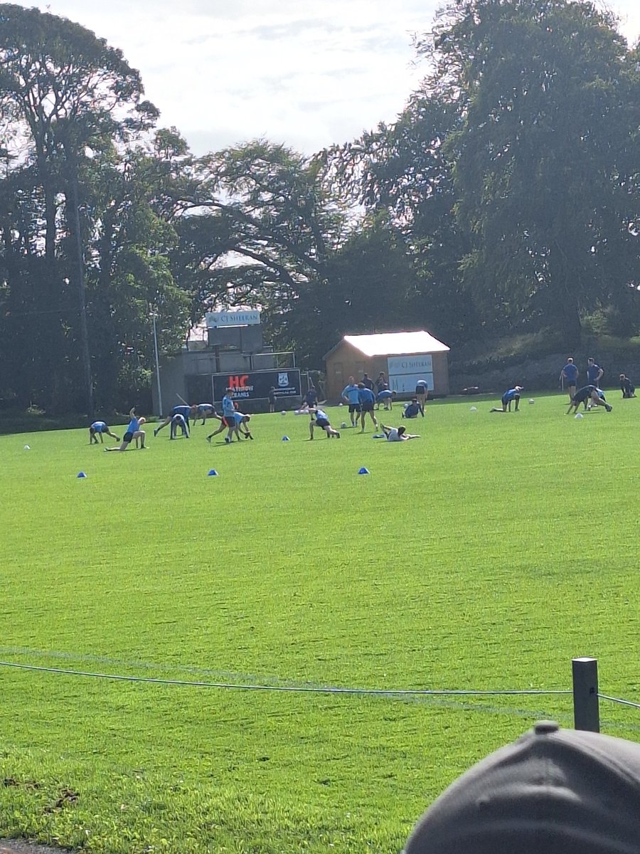 JohnStagg5's tweet photo. Half hour to throw in for the third of this years senior cship quarter finals. Breaffy with a 100pc record so far host Westport who have two losses out of 3 so the question is can they bounce back or will the home side continue to impress  @AhRefMayo  @MayoGAA  @radiomidwest https://t.co/1sQYGcn6T4
