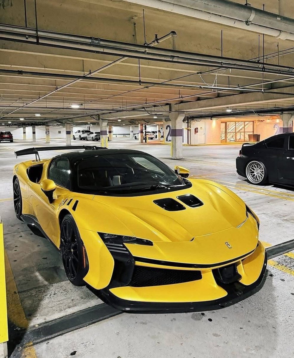DailyFerrariTM's tweet photo. Ferrari SF90 XX https://t.co/pQNDUUIhQc