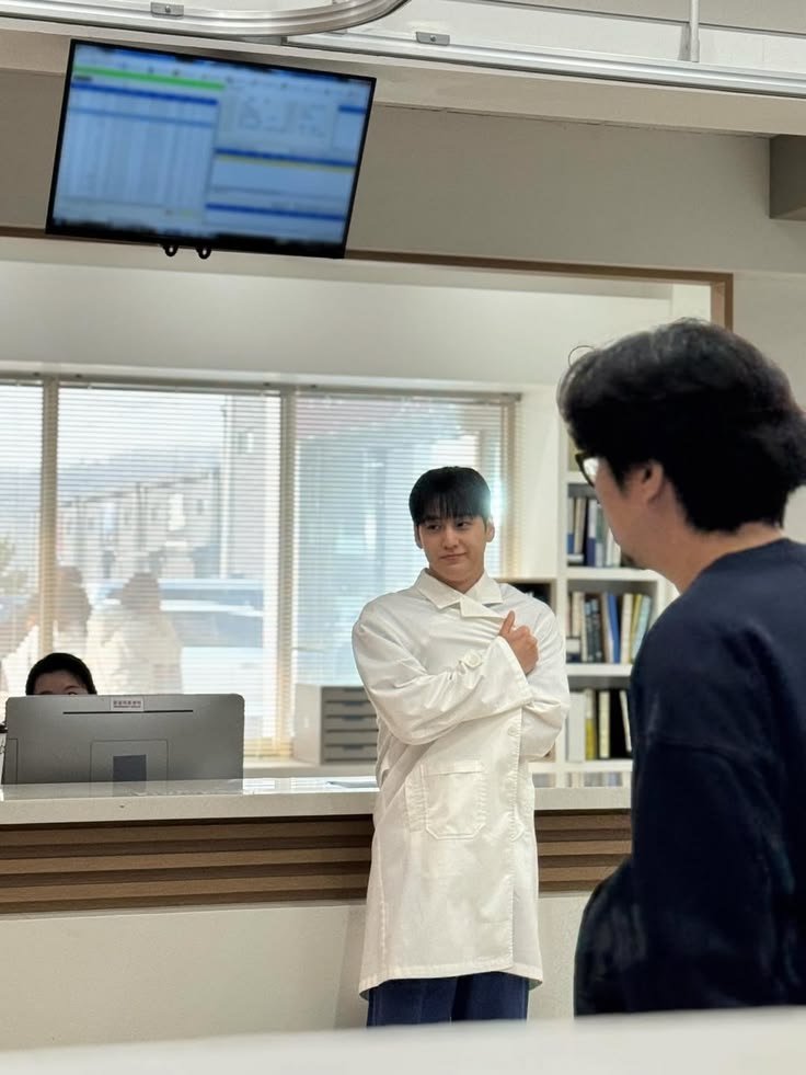 k_kbeommie's tweet photo. I hope we get to see Ahn Do il before KB goes on for the Fan Meeting Tours https://t.co/jOgWOwLTRD
