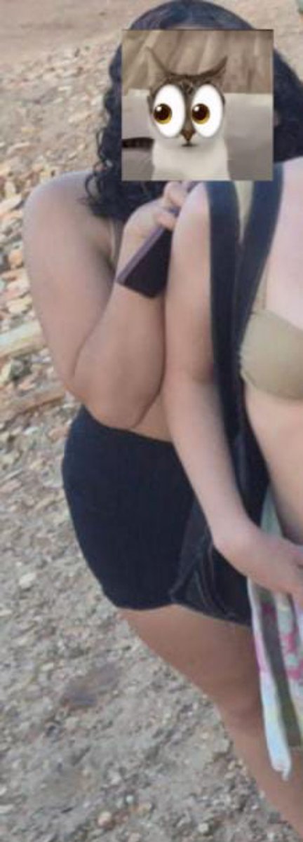 layxzs_'s tweet photo. eu fico genuinamente mal com essa foto, pq todo mundo com um corpo bonito e magro e eu era a única gorda do grupo 😓 teve um dia ai que eu chorei muito por conta disso https://t.co/yVt6PjFWva