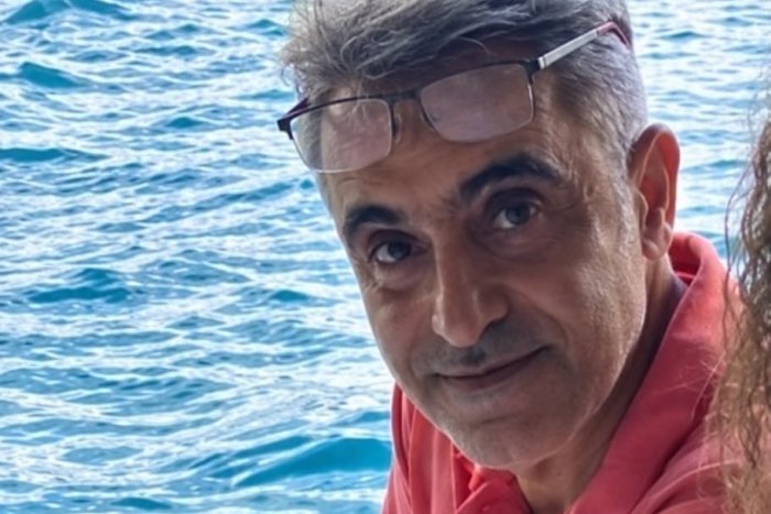 KalemlikKu79230's tweet photo. İNŞALLAH DOĞRU DEĞİLDİR

Bora Arslanoğlu

KHK ile ihraç edilen ve yargılandığı davada beraat eden asker Arslanoğlu’ndan 15 Eylül’den beri haber alınamıyor. 

Ankara Emniyeti "gözaltında değil" diyor. 
 Arslanoğlu nerede?

CezaevindeÇocuk Olmak
#AMDvBJK #Mekke #istanbul #20Eylül https://t.co/0L0rTFwqGO