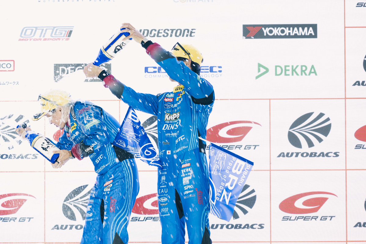 hidekiyamauchi's tweet photo. 3位を獲得することができました！
チームの頑張りのおかげです！本当に感謝です。もっとマシンの理解を深めて、必ず優勝できるように頑張りたいと思います！難しいレースが続いてる中でも、皆さんの声援のおかげで頑張れました。もっと高みを目指して頑張りますので、また旗を振ってパワーください！🦾 https://t.co/DOJEQgVZJ9