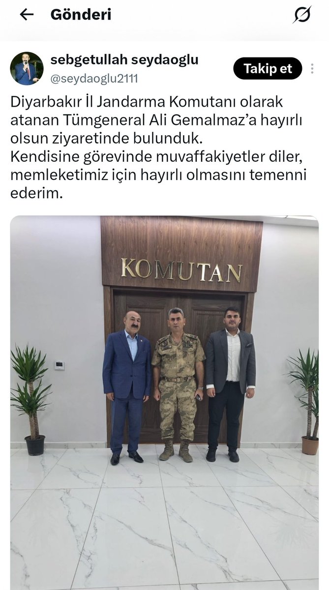 Mezrabotanim78's tweet photo. 😄😄😄😄 Ker dizire 
Yeminli önderlik düşmanı Kürt milliyetçileri.  
https://t.co/iBa4lFyjNF