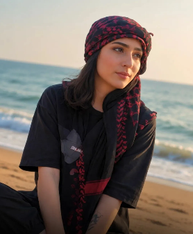AydaRostami867's tweet photo. Najmeh Amini, 23, an accounting student from #Mashhad, has been sentenced to death by Mullahs regime's judiciary.

In an audio message from Vakilabad Prison in Mashhad, she announced her death sentence.

She is facing execution just for seeking freedom!

#Iran
#NoToDeathPenalty https://t.co/QNR2CChZJU