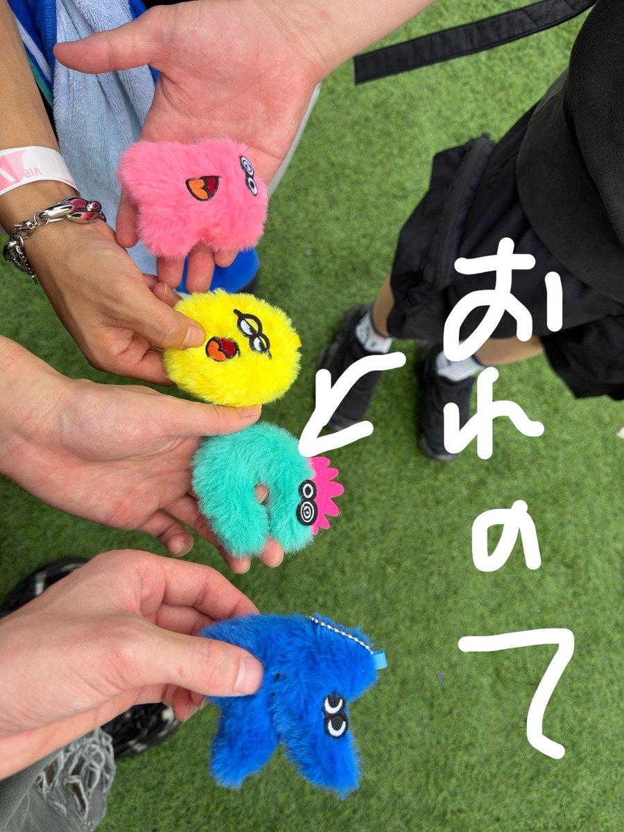 tapir_reve's tweet photo. 【近況報告】
友達と2日間ロッキン参戦

人生初フェスだったけどなんか積んでるエンジン違った、M!LKとHANAを距離15mで観測できたことが1番の収穫です https://t.co/QaxKWaUt3g