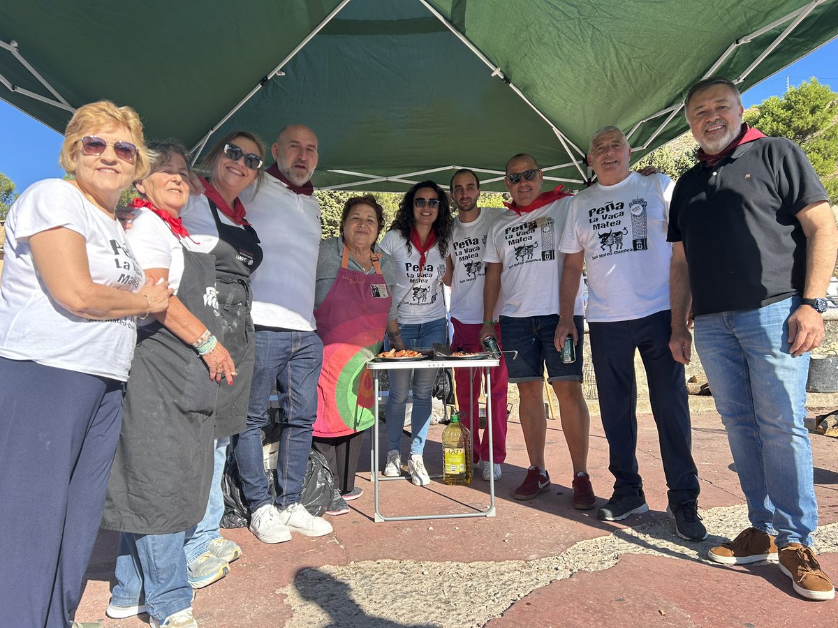DarioDolz's tweet photo. ¡Menuda mañana buena de gachas! 
Seguro que el jurado lo ha tenido difícil porque estaban todas buenísimas. 
Además, con un ambiente estupendo y pasando un muy buen rato con muchos amigos y amigas. https://t.co/pT7vKCMS0P