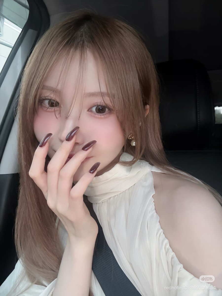 nozomi8nvi's tweet photo. 低彩度メロメイクレシピ☝🏻 https://t.co/SeZEUsKkWE