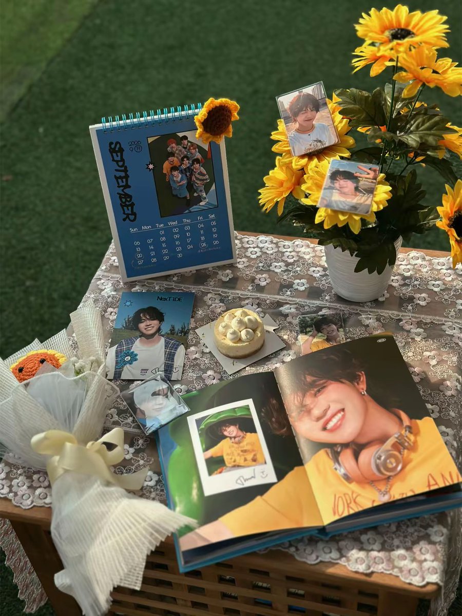 ThiothammMY's tweet photo. Happy 21st Birthday to our sunshine THI-O 🌻
Thank you for always sharing your music, your smile, and your beautiful energy with us. Watching you grow and chase your dreams has been such a lovely journey.

WE GROW WITH THI-O 
 #Happy21stTHIOday 
#ไทโอโอ้โห21ขวบแล้วจ้า
#THIOTHAMM https://t.co/1qRo560kjL