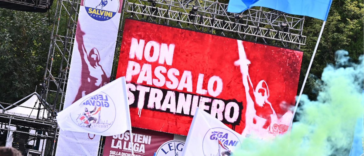 france_sac's tweet photo. E invece lo #straniero l’avete fatto passare, eccome!
Si chiama #vannacci: gli avete spalancato le porte, vi ha usato per la sua scalata politica e poi se n’è andato lasciandovi il partito in macerie…
#lega #salvini #pontida https://t.co/2mzusYFaXs