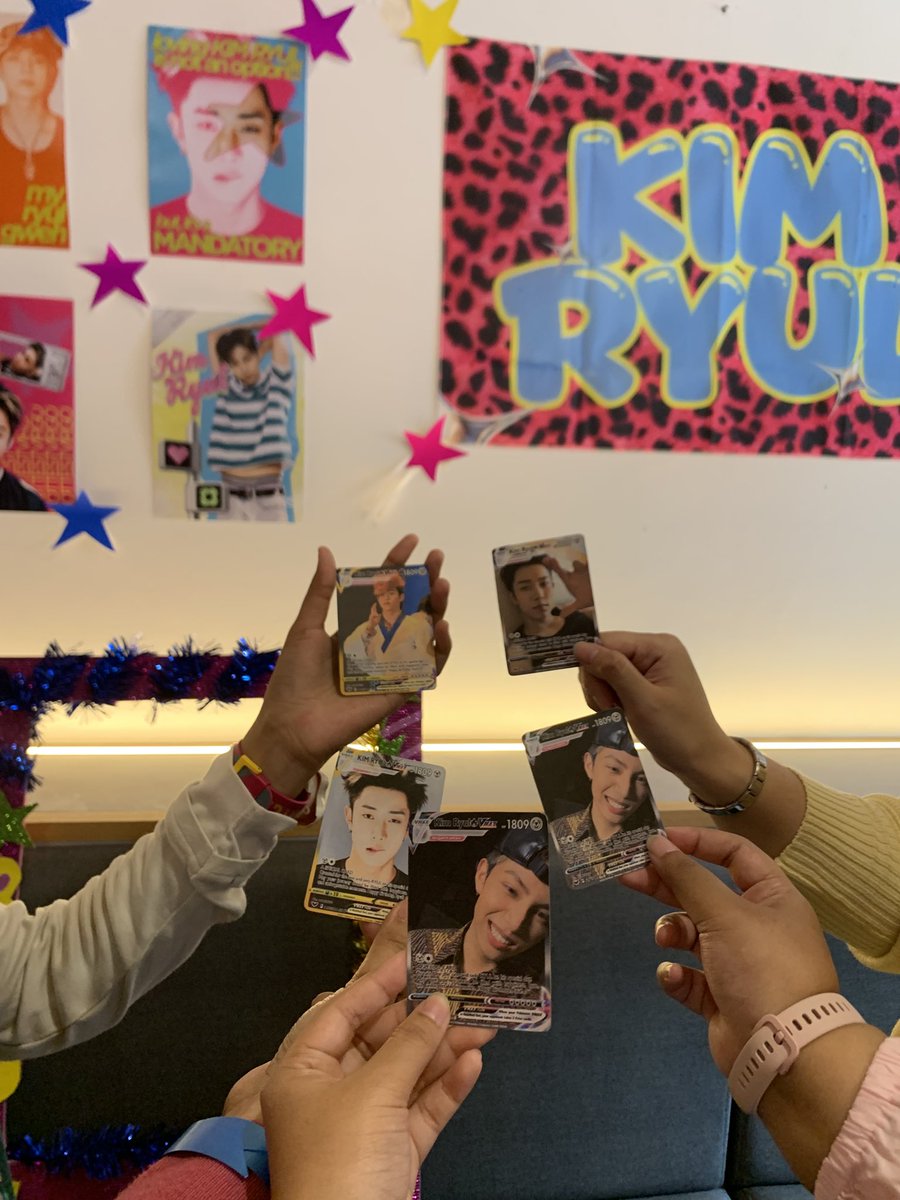 kwoniknow's tweet photo. had so much funnnn today๐๐
#CENTRYUL @TEAM4SHO https://t.co/XtcyG5Z3dW
