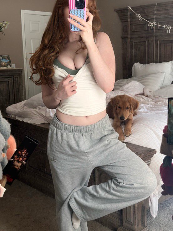 softbutkurel's tweet photo. He can’t do anything without mommy and now his totally fucked 
#findom #crypto #humilation https://t.co/364sEpTZr9
