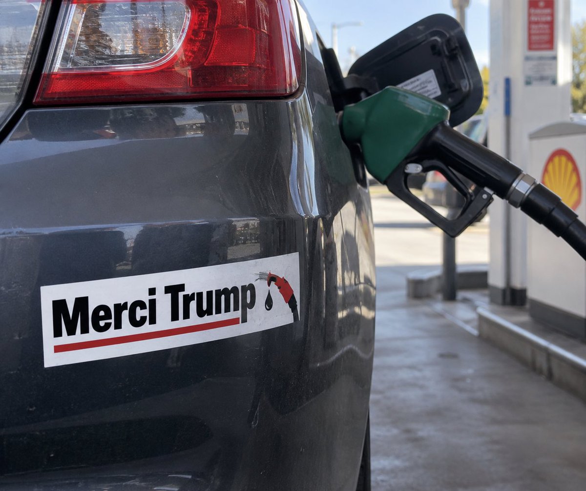 ThierryBreton's tweet photo. Thanks to @realDonaldTrump, the French are being treated to skyrocketing oil prices.

A little thank-you note ⛽️⤵️ https://t.co/zzsvAv6MY0