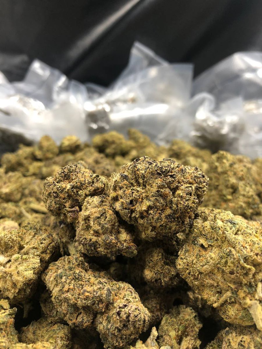 fine_420's tweet photo. 出售大麻 大麻电子烟弹 邮票 蘑菇 支持担保
 #大麻 #邮票 #LSD #weed 我的tg @yfl_420 https://t.co/NZ5ODYn5LY