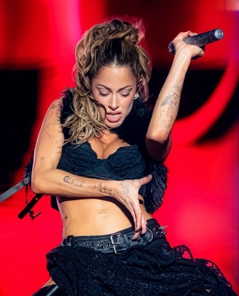 tini__siempre_'s tweet photo. https://t.co/WiXsiEOuts