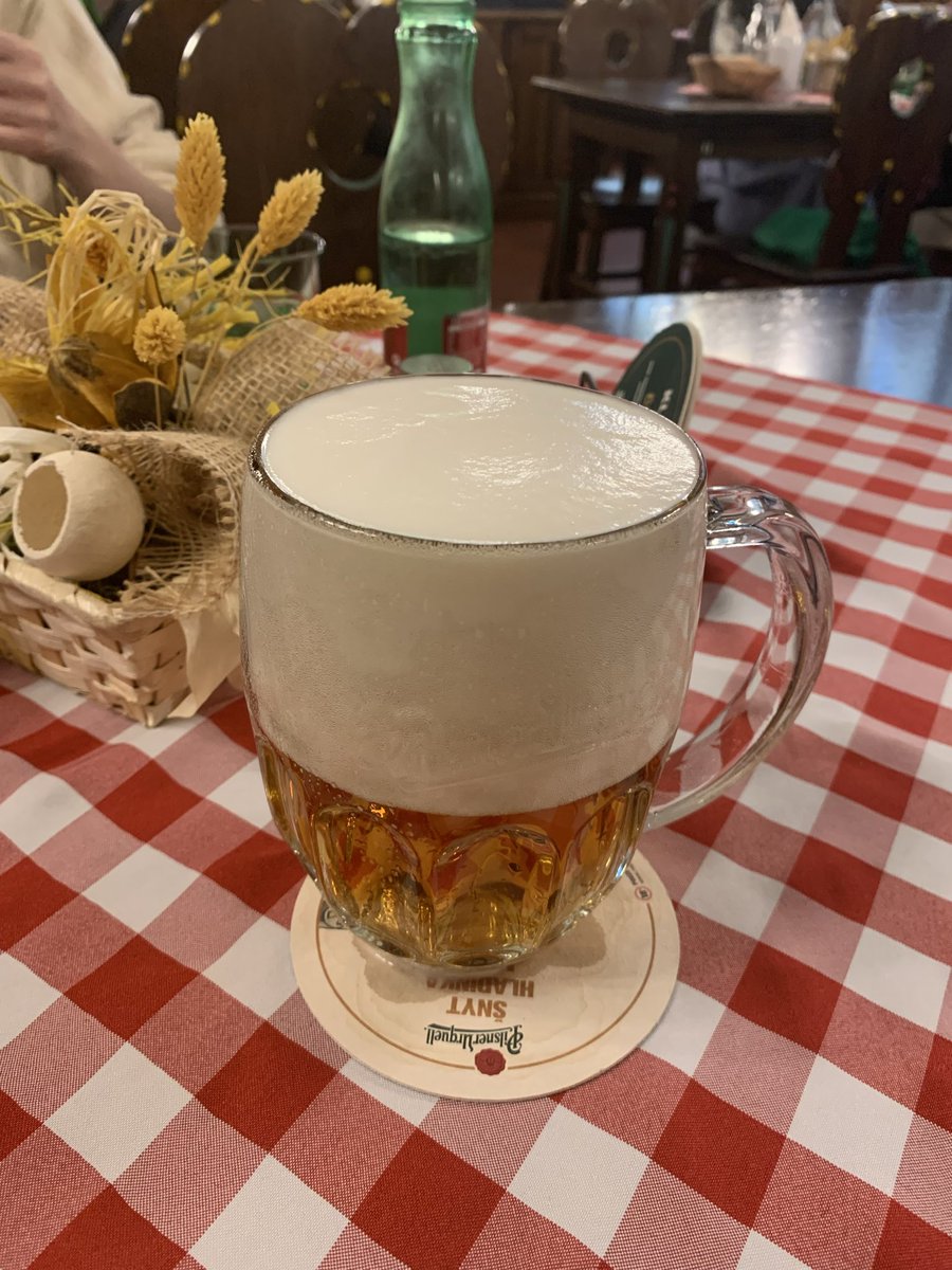 rabbilovit02's tweet photo. チェコビール！
水よりビールの方が安い https://t.co/ZedYcDzu4Y